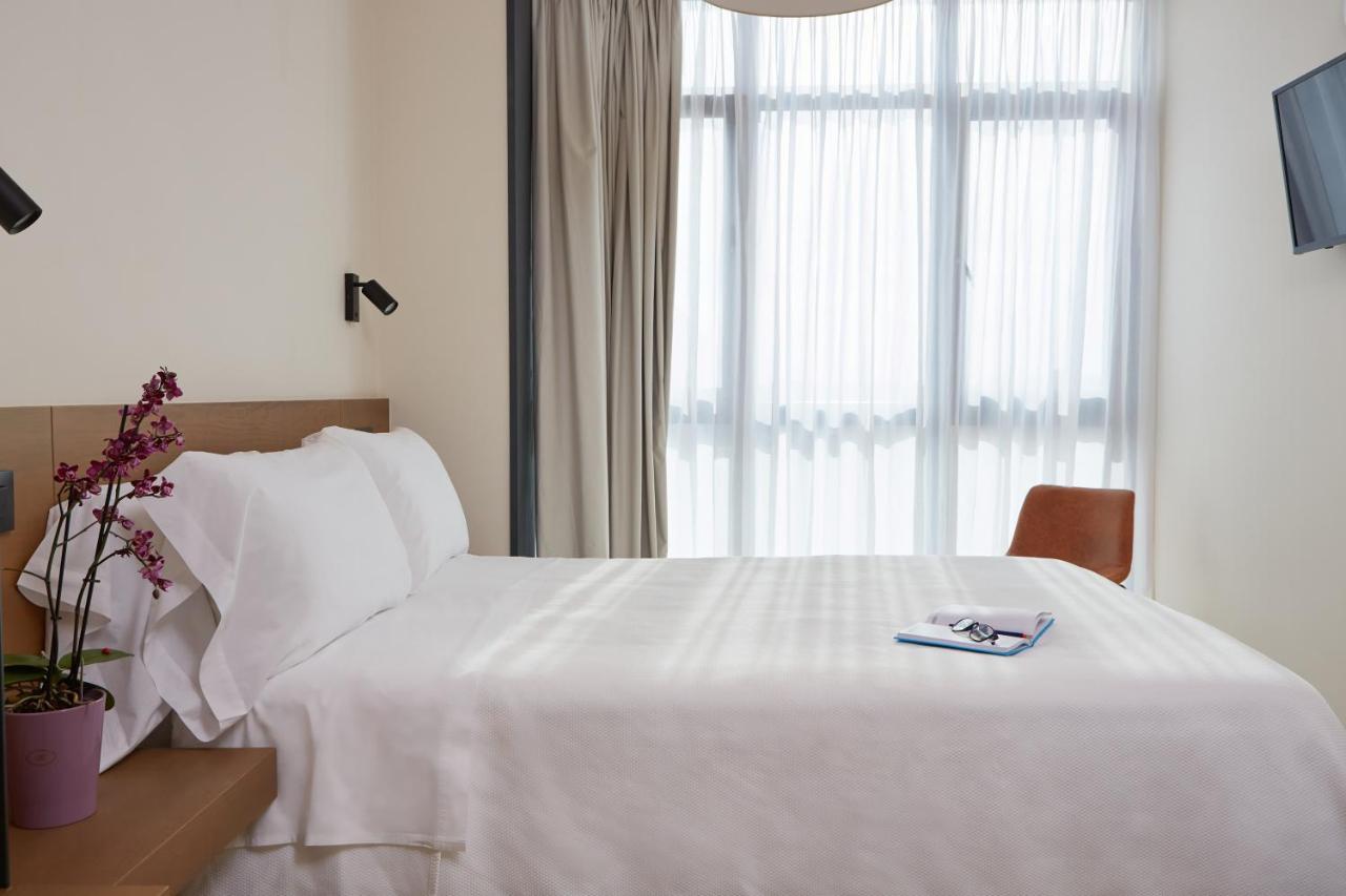 Hotel Trina 20 Palas de Rei Екстериор снимка
